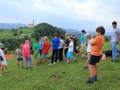 Naš Samuel nas uèi, kako se reèe kompas, poveèevalno steklo in daljnogled po angleško...