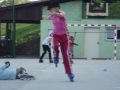 Laura pa zna rolati na eni nogi!!!