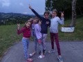 Pose!
